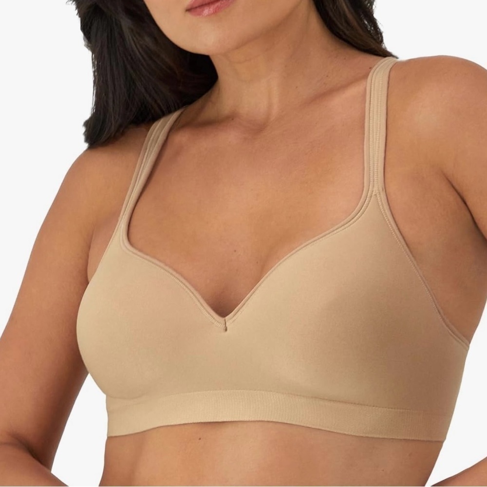 Bali Women's Comfort Revolution Full Coverage Wirefree Bra NWT